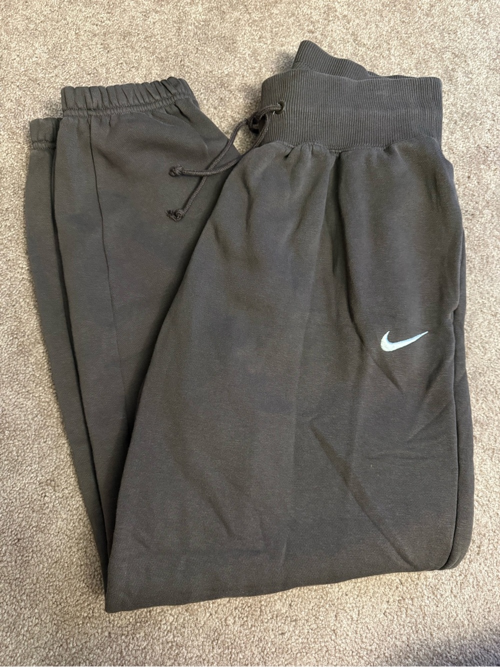 Nike Women’s Brown Sweatpants